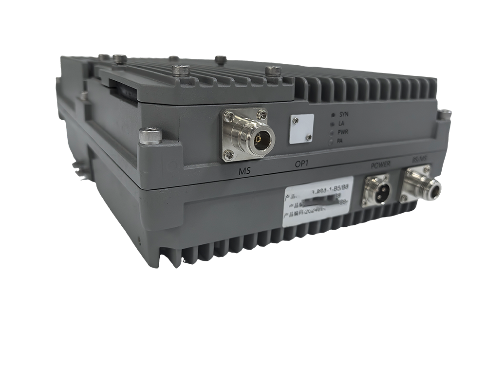  爱辉三频手机信号接收器2000㎡